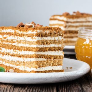 Torta MEDOVIK